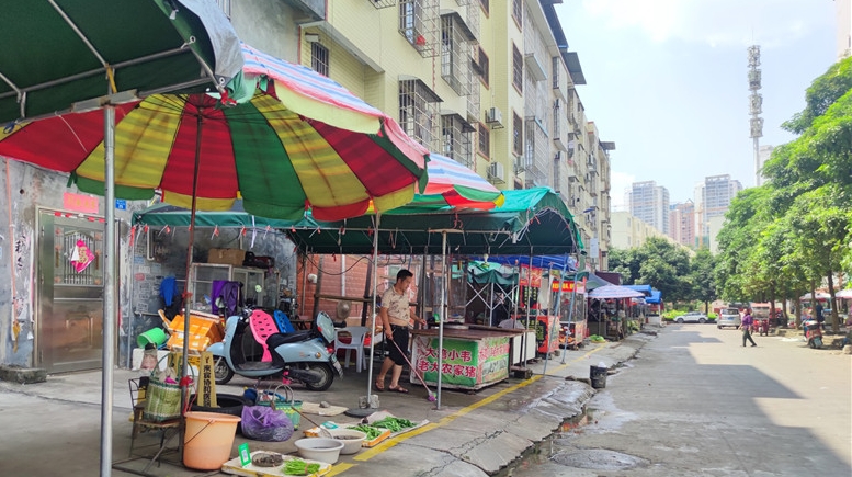 小黃線“捋順”馬路市場(chǎng)